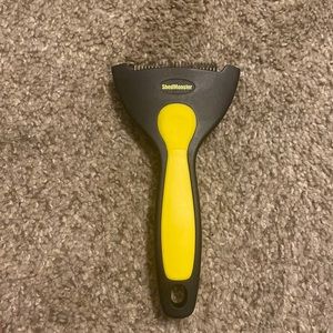 ShedMonster Pet Deshedding Brush